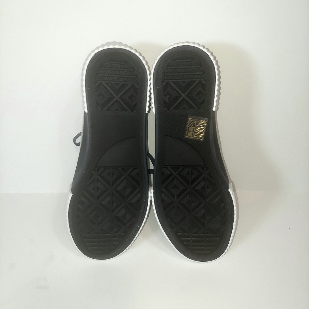 Women's Mutuoni Beige Canvas Low-Top Sneakers with Black Trim and Navy Laces - Picture 3 of 7